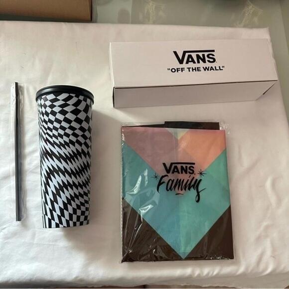 Vans family exclusive bundle - Picture 1 of 2
